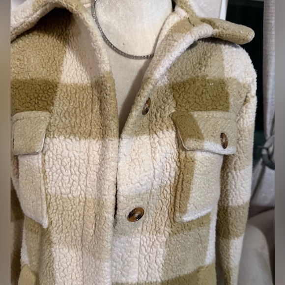 Fairbanks Button-Up Teddy Bear Jacket - Picture 2 of 3